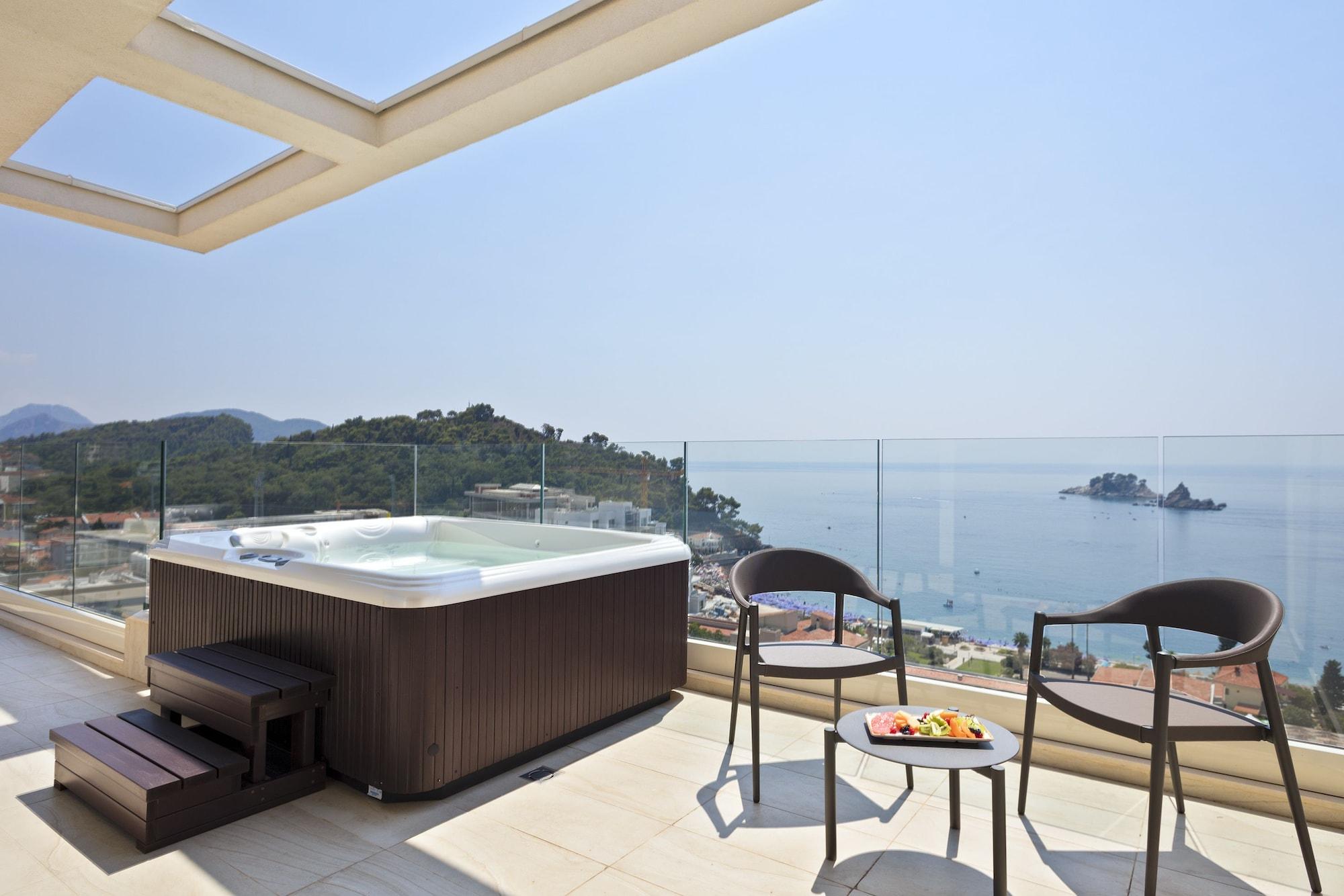 Ami Budva Hotel Petrovac